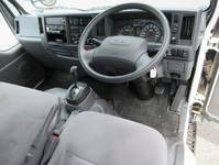 いすゞエルフ冷凍車（冷蔵車）小型（2t・3t）[写真08]