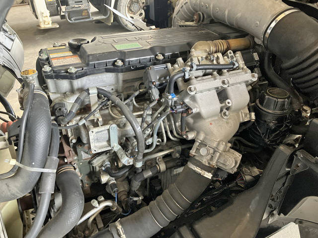 三菱ふそうファイターアルミウイング中型（4t）[写真25]