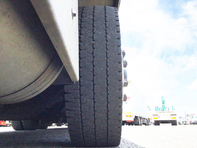 いすゞギガアルミブロック大型（10t）[写真16]