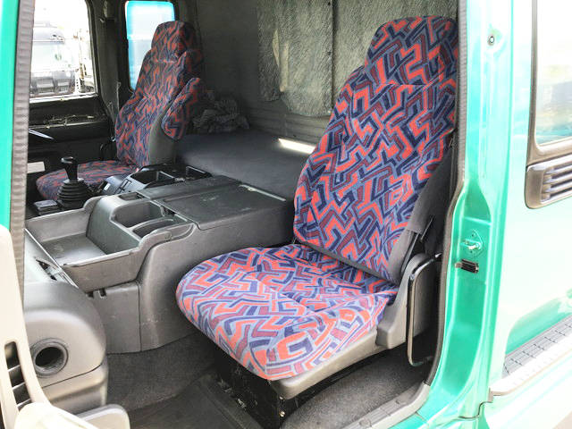 いすゞギガアルミブロック大型（10t）[写真27]