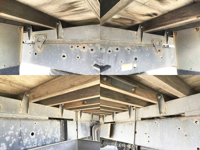 日野レンジャー平ボディ中型（4t）[写真17]