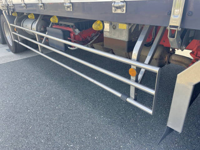 三菱ふそうスーパーグレート冷蔵冷凍ウイング大型（10t）[写真15]