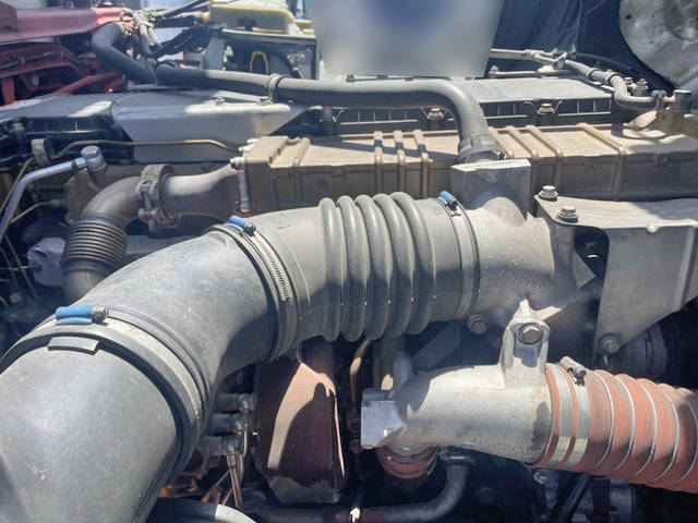 三菱ふそうスーパーグレート冷蔵冷凍ウイング大型（10t）[写真24]