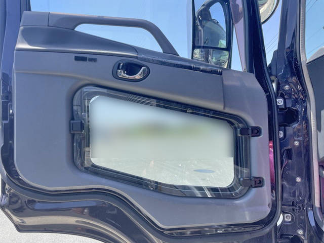 三菱ふそうスーパーグレート冷蔵冷凍ウイング大型（10t）[写真27]