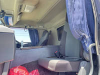 三菱ふそうスーパーグレート冷蔵冷凍ウイング大型（10t）[写真30]