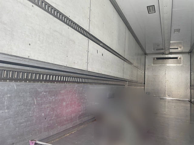 三菱ふそうスーパーグレート冷蔵冷凍ウイング大型（10t）[写真09]