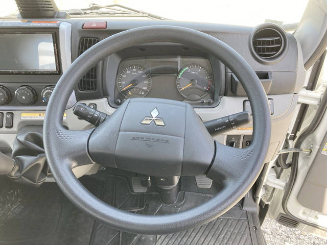 三菱ふそうキャンターユニック5段小型（2t・3t）[写真30]