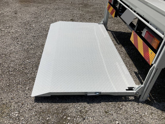 三菱ふそうキャンターユニック5段小型（2t・3t）[写真05]