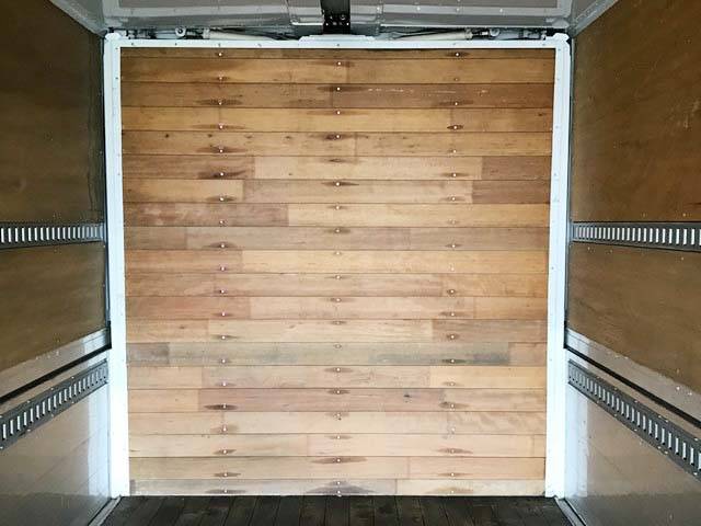 いすゞフォワードアルミウイング増トン（6t・8t）[写真16]