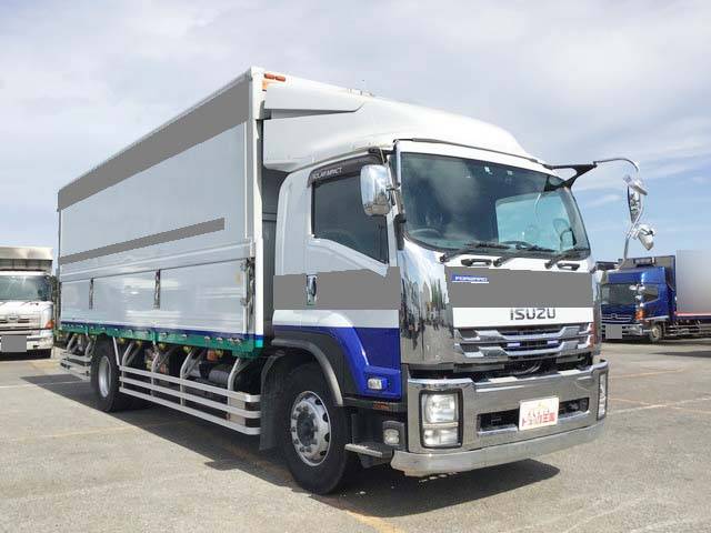 いすゞフォワードアルミウイング増トン（6t・8t）[写真03]