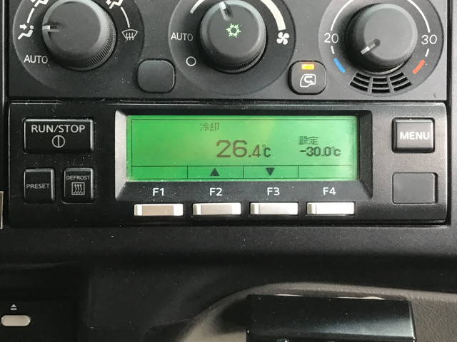 三菱ふそうスーパーグレート冷凍車（冷蔵車）大型（10t）[写真37]