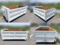 三菱ふそうキャンターコンテナ専用車小型（2t・3t）[写真14]