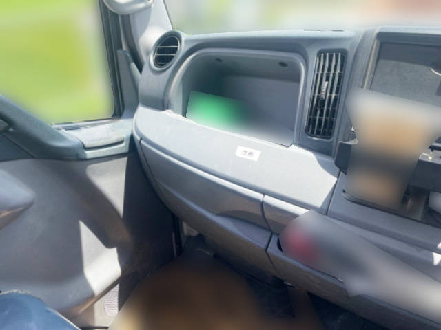 三菱ふそうキャンターコンテナ専用車小型（2t・3t）[写真26]