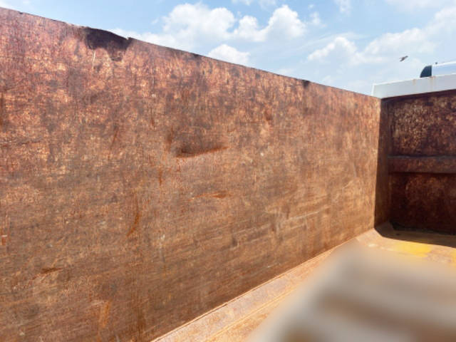 三菱ふそうキャンターコンテナ専用車小型（2t・3t）[写真08]