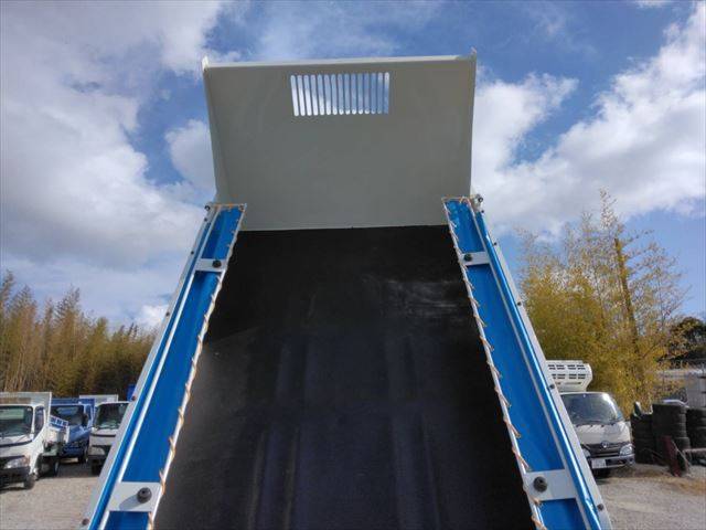 日野デュトロダンプ小型（2t・3t）[写真18]