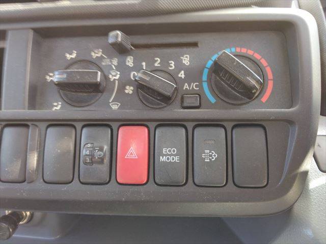 日野デュトロダンプ小型（2t・3t）[写真30]