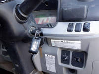 三菱ふそうキャンター平ボディ小型（2t・3t）[写真16]