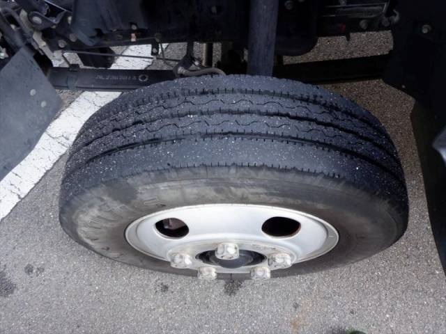 三菱ふそうキャンター平ボディ小型（2t・3t）[写真21]