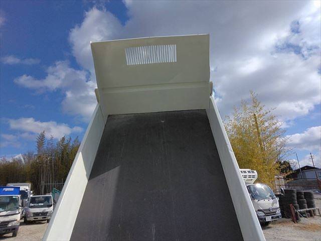 三菱ふそうキャンターダンプ小型（2t・3t）[写真16]