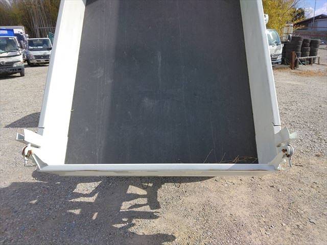 三菱ふそうキャンターダンプ小型（2t・3t）[写真17]