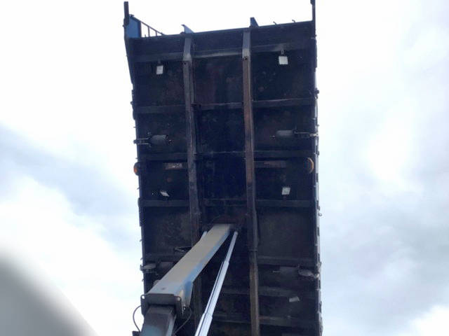 日野プロフィア深ダンプ（土砂禁ダンプ）大型（10t）[写真13]