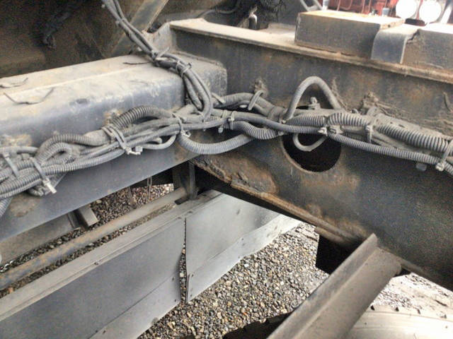 日野プロフィア深ダンプ（土砂禁ダンプ）大型（10t）[写真24]