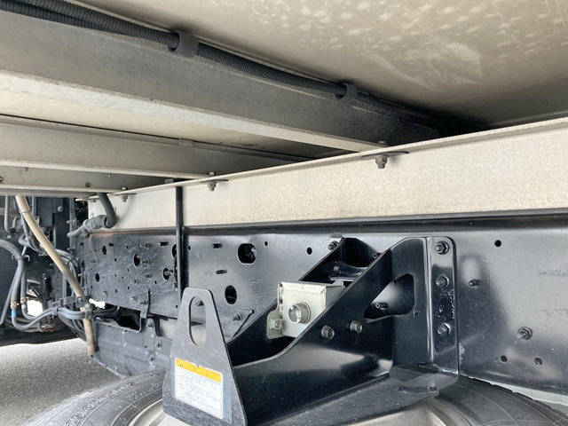 日野レンジャー冷凍車（冷蔵車）中型（4t）[写真19]