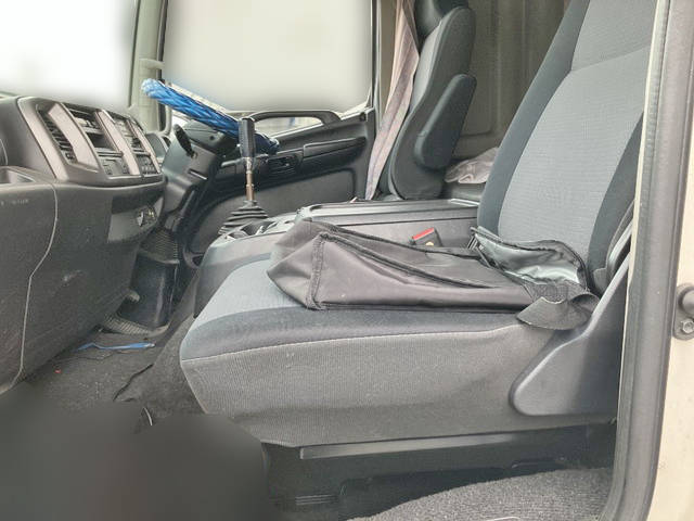 日野レンジャー冷凍車（冷蔵車）中型（4t）[写真27]