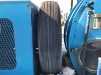 いすゞエルフコンクリートポンプ車小型（2t・3t）[写真10]