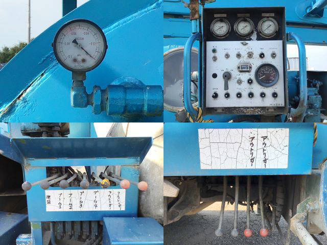 いすゞエルフコンクリートポンプ車小型（2t・3t）[写真13]