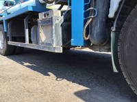 いすゞエルフコンクリートポンプ車小型（2t・3t）[写真16]