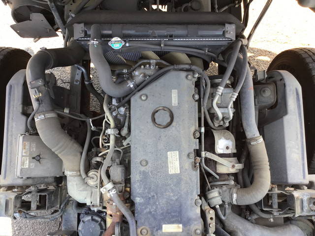 いすゞエルフコンクリートポンプ車小型（2t・3t）[写真23]