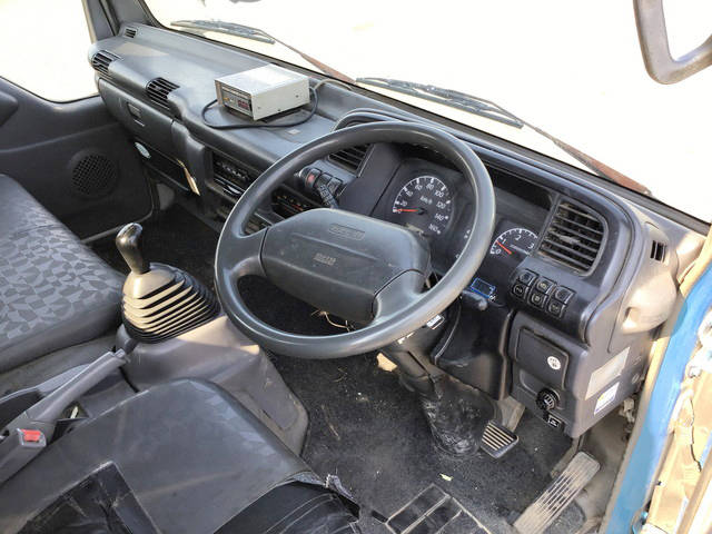 いすゞエルフコンクリートポンプ車小型（2t・3t）[写真32]