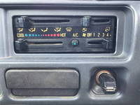 いすゞエルフコンクリートポンプ車小型（2t・3t）[写真33]