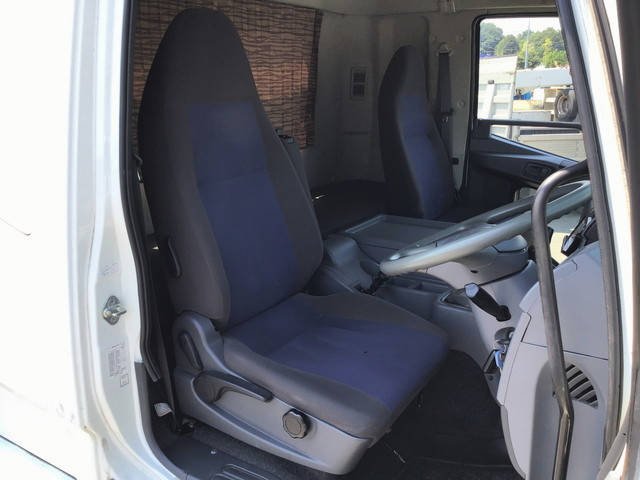 三菱ふそうファイター平ボディ増トン（6t・8t）[写真27]