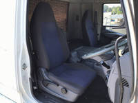 三菱ふそうファイター平ボディ増トン（6t・8t）[写真27]