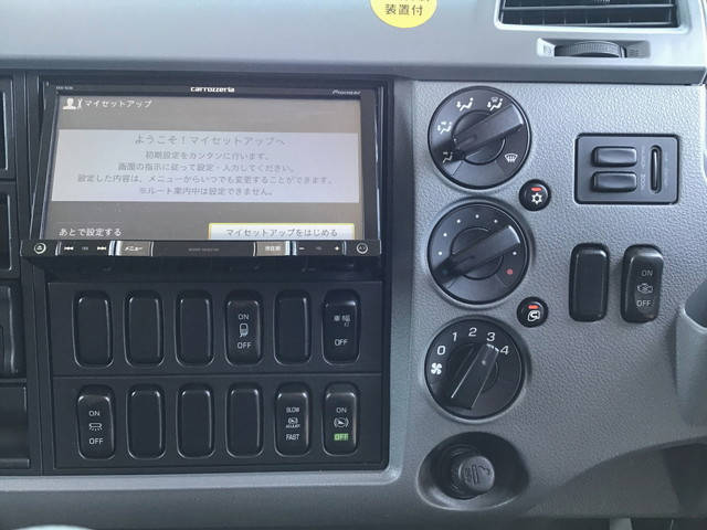 三菱ふそうファイター平ボディ増トン（6t・8t）[写真35]