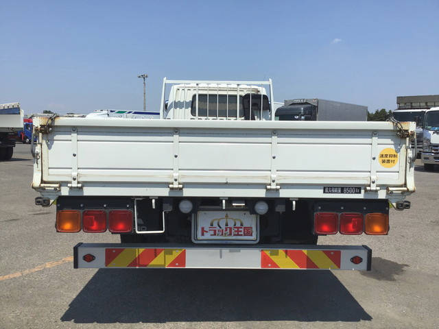 三菱ふそうファイター平ボディ増トン（6t・8t）[写真09]