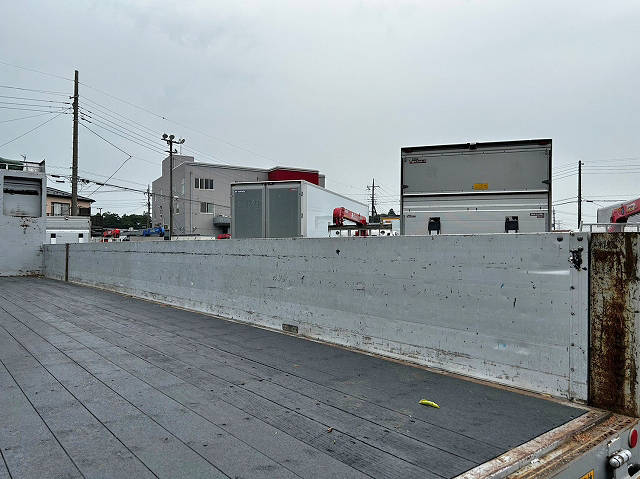 UDトラックスクオンアルミブロック大型（10t）[写真10]