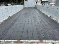 UDトラックスクオンアルミブロック大型（10t）[写真11]