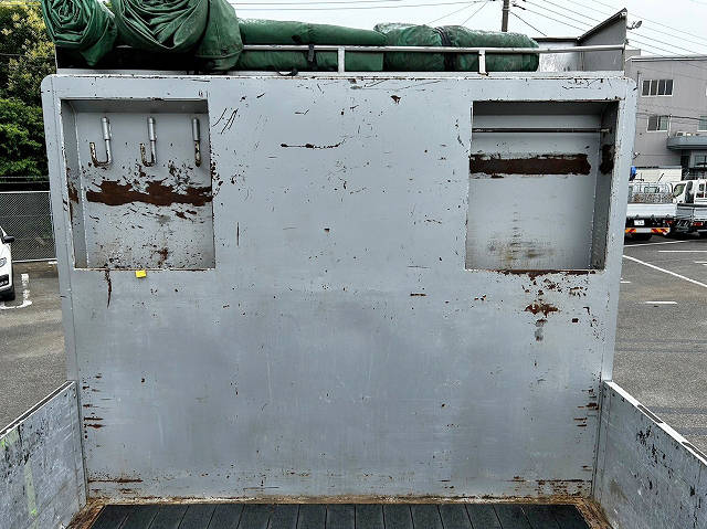 UDトラックスクオンアルミブロック大型（10t）[写真13]