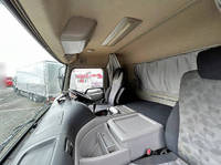 UDトラックスクオンアルミブロック大型（10t）[写真14]