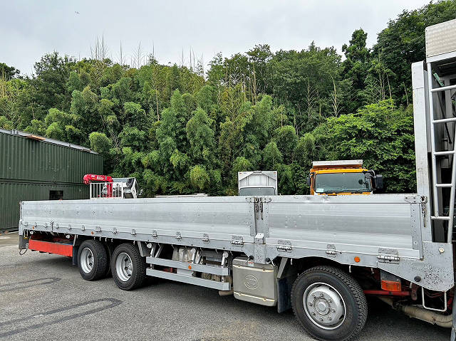 UDトラックスクオンアルミブロック大型（10t）[写真08]