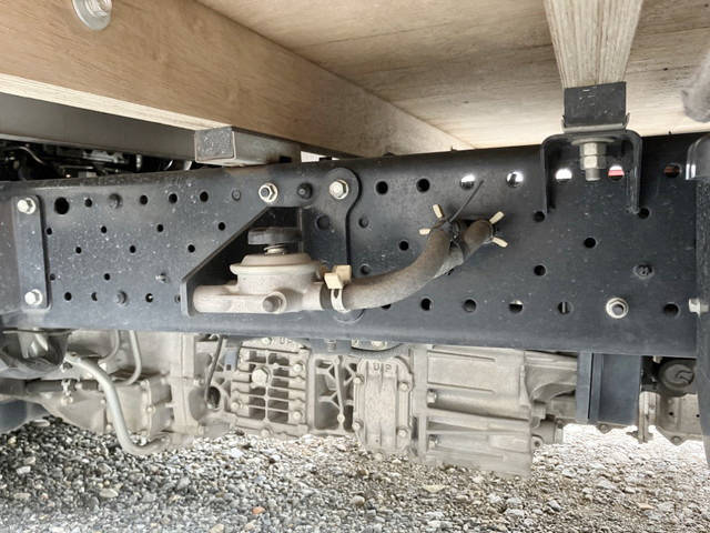 いすゞエルフアルミブロック小型（2t・3t）[写真11]