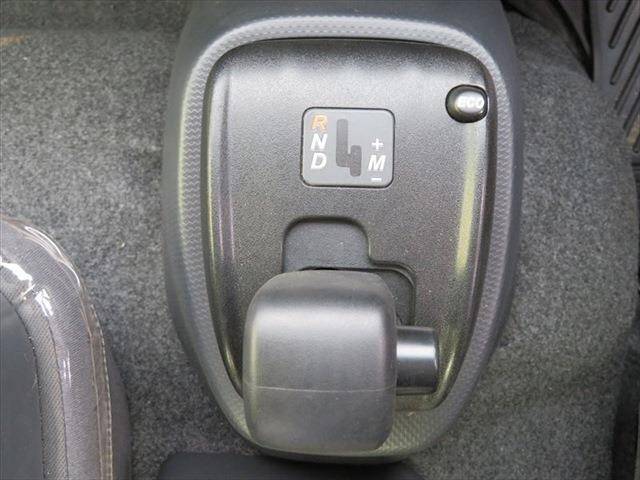 いすゞフォワードコンテナ専用車増トン（6t・8t）[写真10]