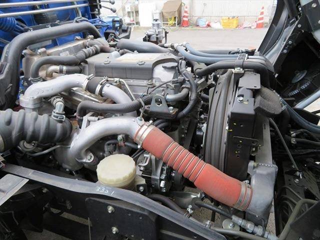 いすゞフォワードコンテナ専用車増トン（6t・8t）[写真13]