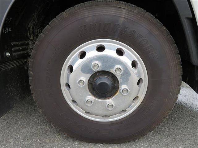 いすゞフォワードコンテナ専用車増トン（6t・8t）[写真15]