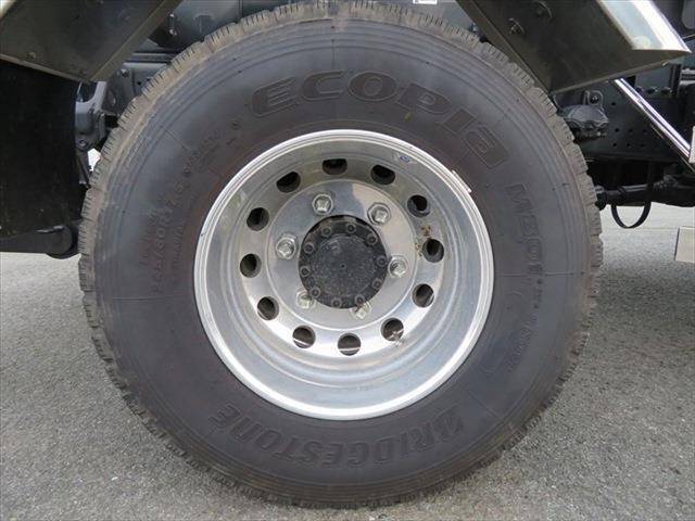 いすゞフォワードコンテナ専用車増トン（6t・8t）[写真17]