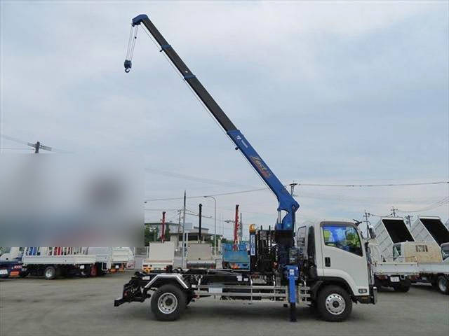 いすゞフォワードコンテナ専用車増トン（6t・8t）[写真08]