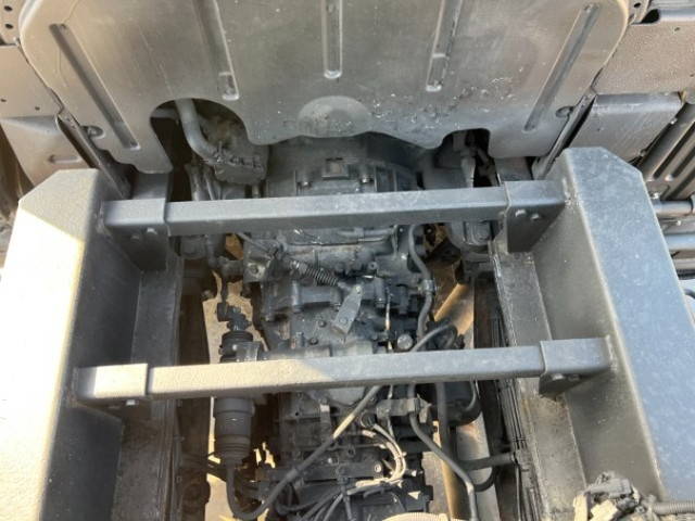 三菱ふそうスーパーグレートコンテナ専用車大型（10t）[写真14]